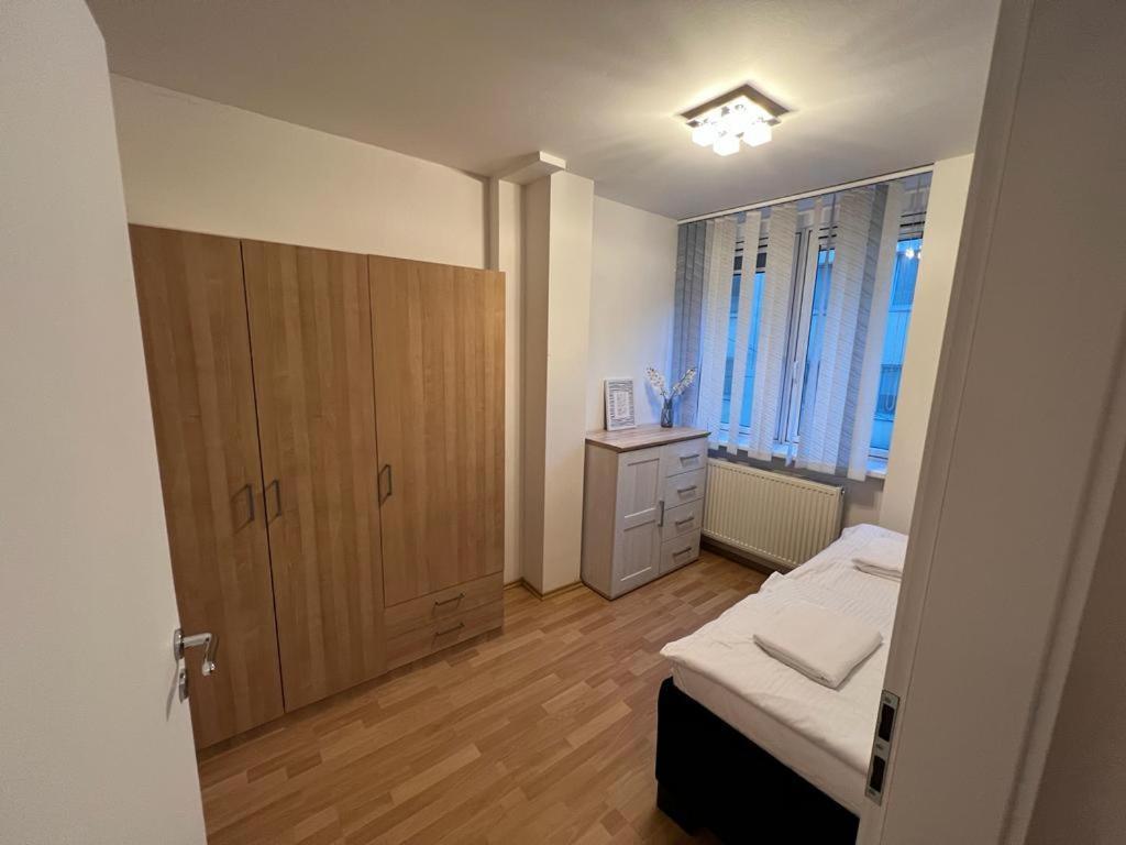 Iren Apartment Братислава Экстерьер фото